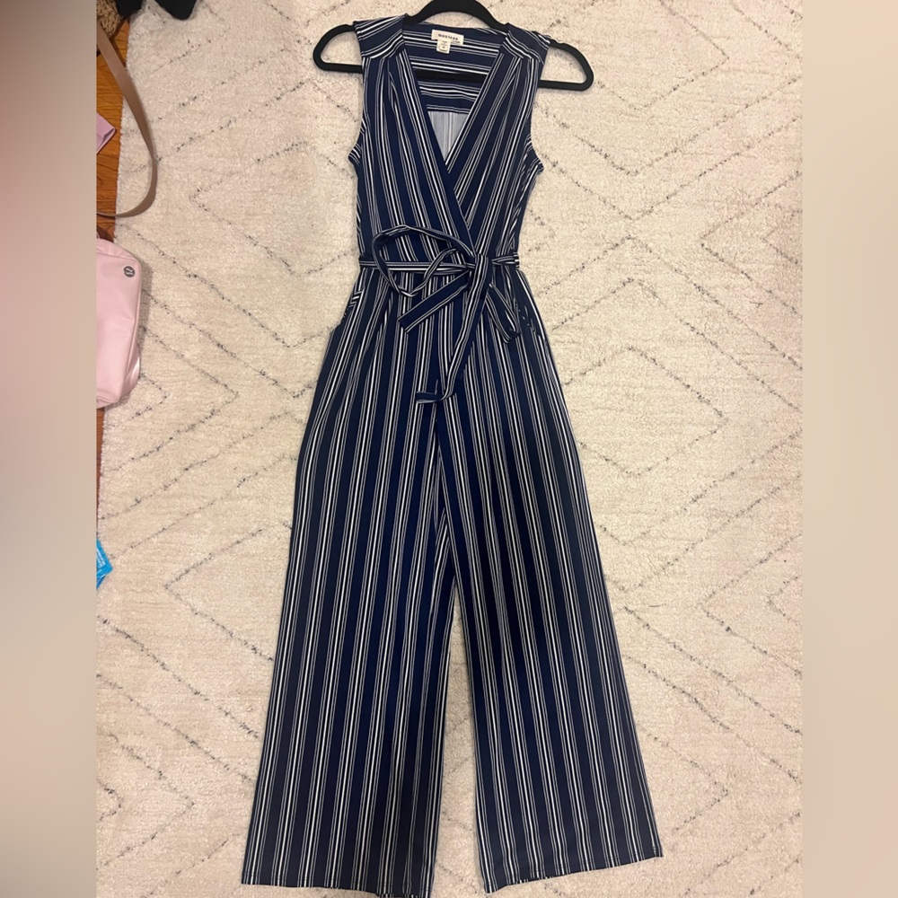 Jumpsuit w pockets